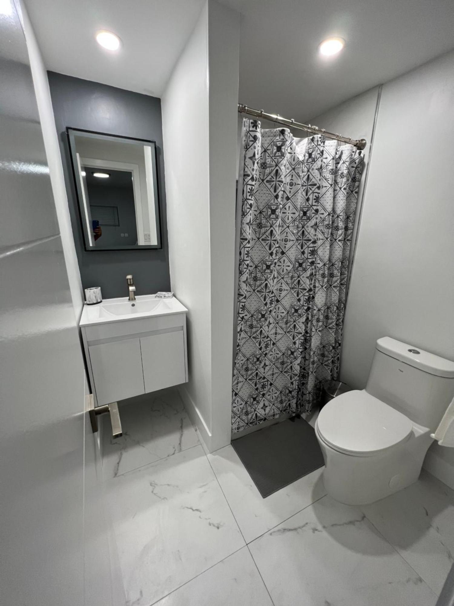 Lyz Miami Airport Apartment Bagian luar foto